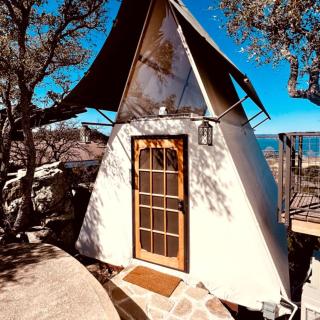 One-of-a-Kind Cliffside Glamping Experience with Sky Views in Cottonwood Shores, Texas - 1