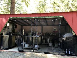 Luxury Glamping Tipi Retreat Near Rogue River, Oregon - 6