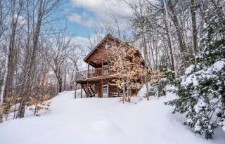 Off-Grid Lofted Cabin with Fire Pit Ideal for a Family Getaway in Maine - 9