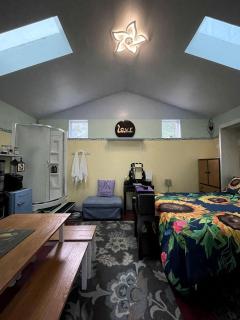 Charming Garden Cottage with 155-Acre Forest Retreat Near Wolf Creek, Oregon - 5