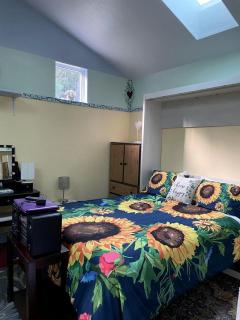Charming Garden Cottage with 155-Acre Forest Retreat Near Wolf Creek, Oregon - 3