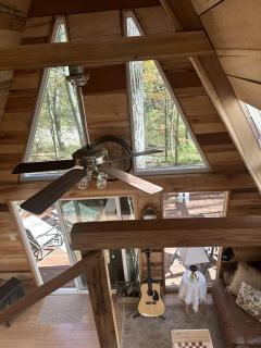 Incredible A-Frame Tree House Overlooking the Raystown Branch Juniata River and Surrounded by Trees for a Peaceful Getaway in Hopewell, Pennsylvania - 6