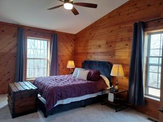 Rustic Cabin Escape for Group Glamping Vacations in De Soto, Missouri - 5