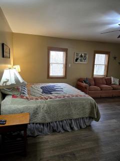 Charming Cozy Chalet on a Hill by the Cedar River in Letts, Iowa - 1
