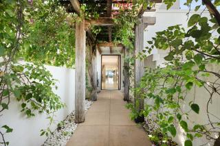 Saltwater Beach House - 6