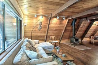 Cozy A-Frame Cabin for a Getaway near Lake Wenatchee in Leavenworth, Washington - 2