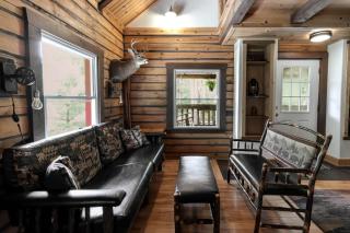 Cozy Holiday Lodge with Heated Pool & Game Room in Mount Vernon, Ohio - 5