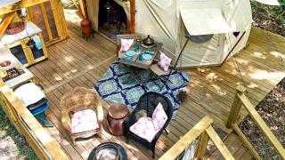 Beautiful Eco-Friendly Bell Tent with Fantastic Amenities for a Unique Glamping Escape near Fresno, Ohio - 5