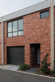 Spacious & Stylish 2BR Townhouse Full Amenities - 1