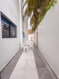 Ocean View Stay Near Airport and Historic Zone - 3