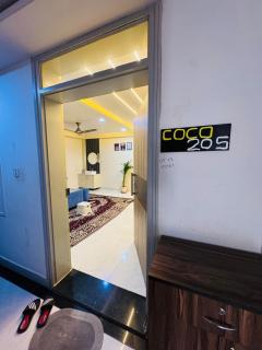 Luxury 2BHK Apartment l Free WiFi l Parking l Near WTP - 7