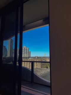 Most Loved Bright Comfy CBD 2BR Guest Favorite - 8