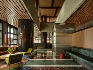 50th Floor Panoramic View Condo with Pool & Sauna - 3