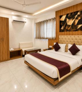 Hotel Purple Orchid - 2