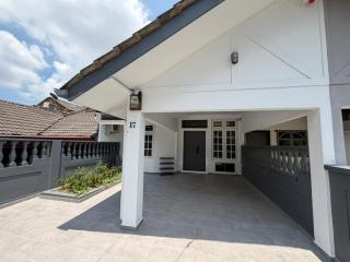 Seri Cendana Guest House Private Room Stay Near AEON Melaka Shopping Centre MMU and Pantai Melaka - 9