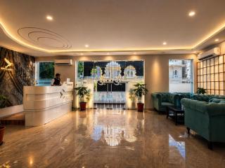 The Crescent Udaipur, Boutique Hotel Near Lake Pichola with Pool - 2