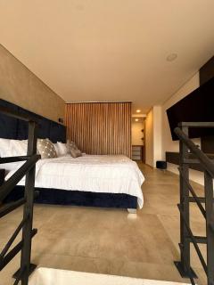 Duplex with Incredible View Rooftop Jacuzzi GYM - 3