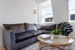 Lovely Newly-Renovated 3 Bedroom Apartment in Fulham - 3