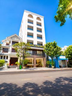 Golden Hotel - 0