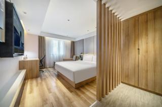 Atour Hotel (Changshu Changjiang Road) - 3
