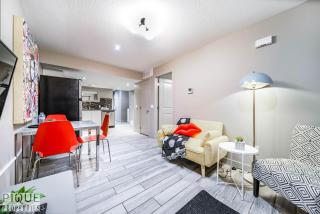 Bright 2BDRM - King Bed - Patio - Netflix - WiFi - 5