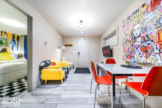Bright 2BDRM - King Bed - Patio - Netflix - WiFi - 6