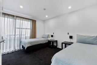Resort-Style 2BR Alpine Apt | Pool, Spa & Garage - 6