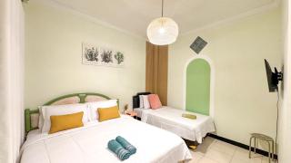 Stylish 6BR Stay Near Prawirotaman & Malioboro - 1