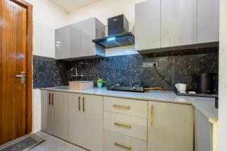 Soothing Stayz - Near Medanta The Medicity - 7