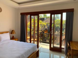 Yogi Homestay Ubud - 5