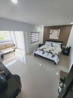 Avana Hills Tagaytay Manor London Suites - 1