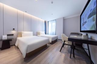 Atour Hotel Qingdao MountLao Stone Old Man Beach - 4