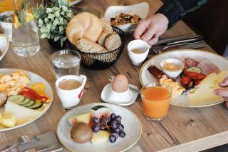 AlpenParks Hotel & Apartment Alpendorf - 1