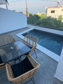 Salt and stone suites -  - 6