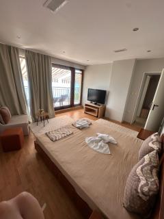 Blue Horizon Pomorie - Sea View Apartment - 1