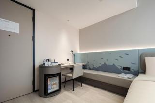 Atour Light Hotel Qingdao Zhanqiao Guancheng Road - 1