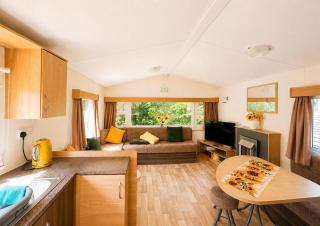 Cosy dog-friendly caravan at Bowland Fell in Yorkshire ref 93022S - 3