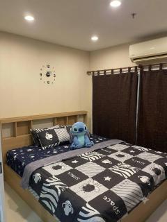 Modern Condo Room with Private Facilities in Phasi Charoen - 5
