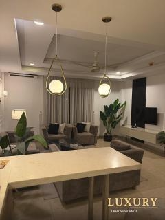 White Pearl 1BHK - Pool, Gym, Sauna, Self Check in - 3