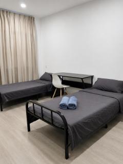 Budget Stay with Individual Beds at d'millenia near UNIMAS - 4