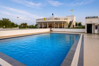 KMR Hotels & Resorts - 8