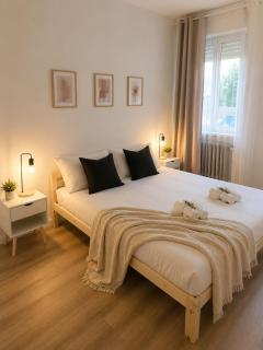 Near Airport Malpensa Pvt Room with Pvt Bath Check-in 24h - 7