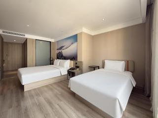 Atour Hotel Qingdao Zhanqiao Pier Sea View - 8