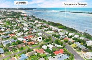 Golden Beach Escape | Walk to Beach & Pumicestone Passage - 0