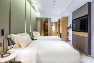 Atour Hotel Qingdao North Station New City Center - 8