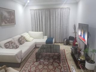 Luxurious 4-Bedroom House Rental with Pool Access in Ngaka Modiri Molema - 8