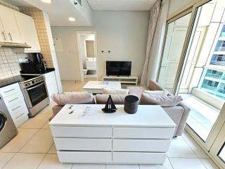 SUNRISE HOMES - A Cozy Studio next to JBR Beach - 2