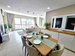 REFURBISHED 2BHK - Panoramic Sea & Beach View Stay-Sleeps 6 - 1