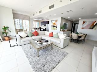 REFURBISHED 2BHK - Panoramic Sea & Beach View Stay-Sleeps 6 - 5