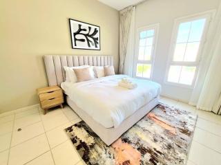 Relaxing Villa with Private Pool in The Springs - sleeps 5 - 6